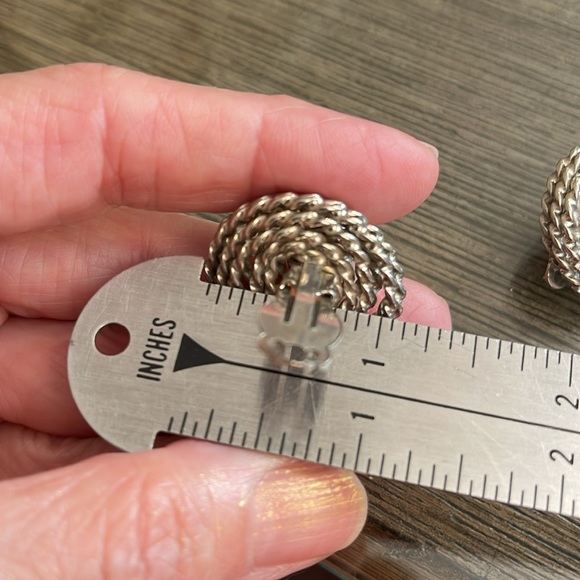 Vintage Spiral Silver-tone Button Clip Earrings - Picture 10 of 14